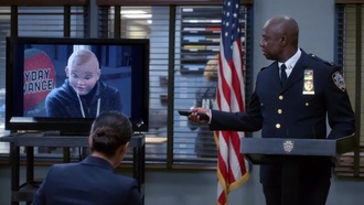 Бруклин 9-9 S02E21