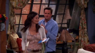 Друзья S08E03. Эпизод в котором Рэйчел рассказывает…