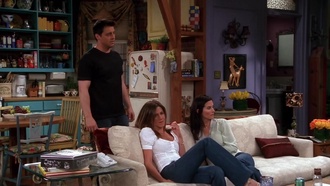 Друзья S09E20. Эпизод с «мыльной» вечеринкой