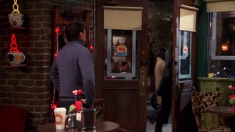 Friends.S08E16.The.One.Where.Joey.Tells.Rachel