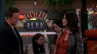 Друзья S10E08. Эпизод с запоздавшим днём благодарения