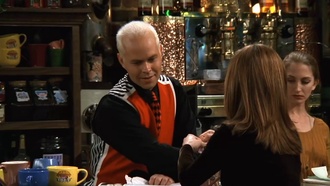 Друзья S03E19. Эпизод с крошечной футболкой