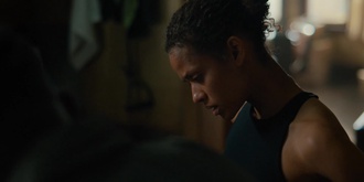 На поверхности S01E03 Новая личность, старые ошибки