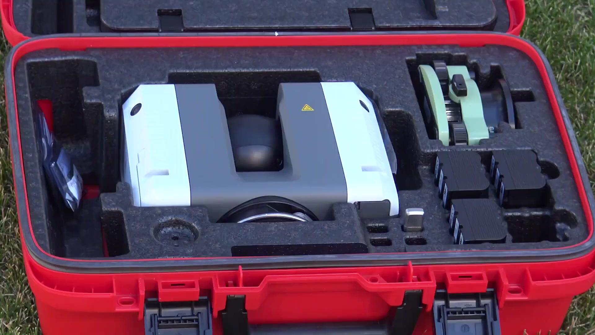 70af9153-cf55-438e-9da8-d41672de3fcb