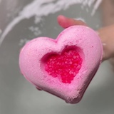Бомбочка для ванны Bubble World Сердце-чаша 200 г