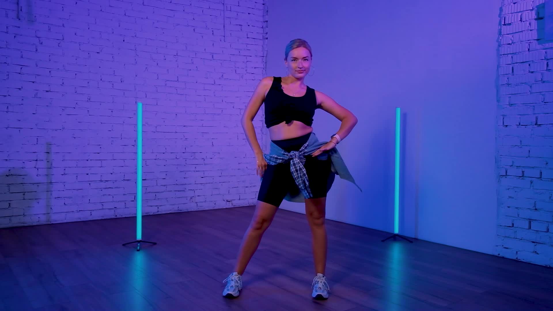 1. Женственная походка и осанка