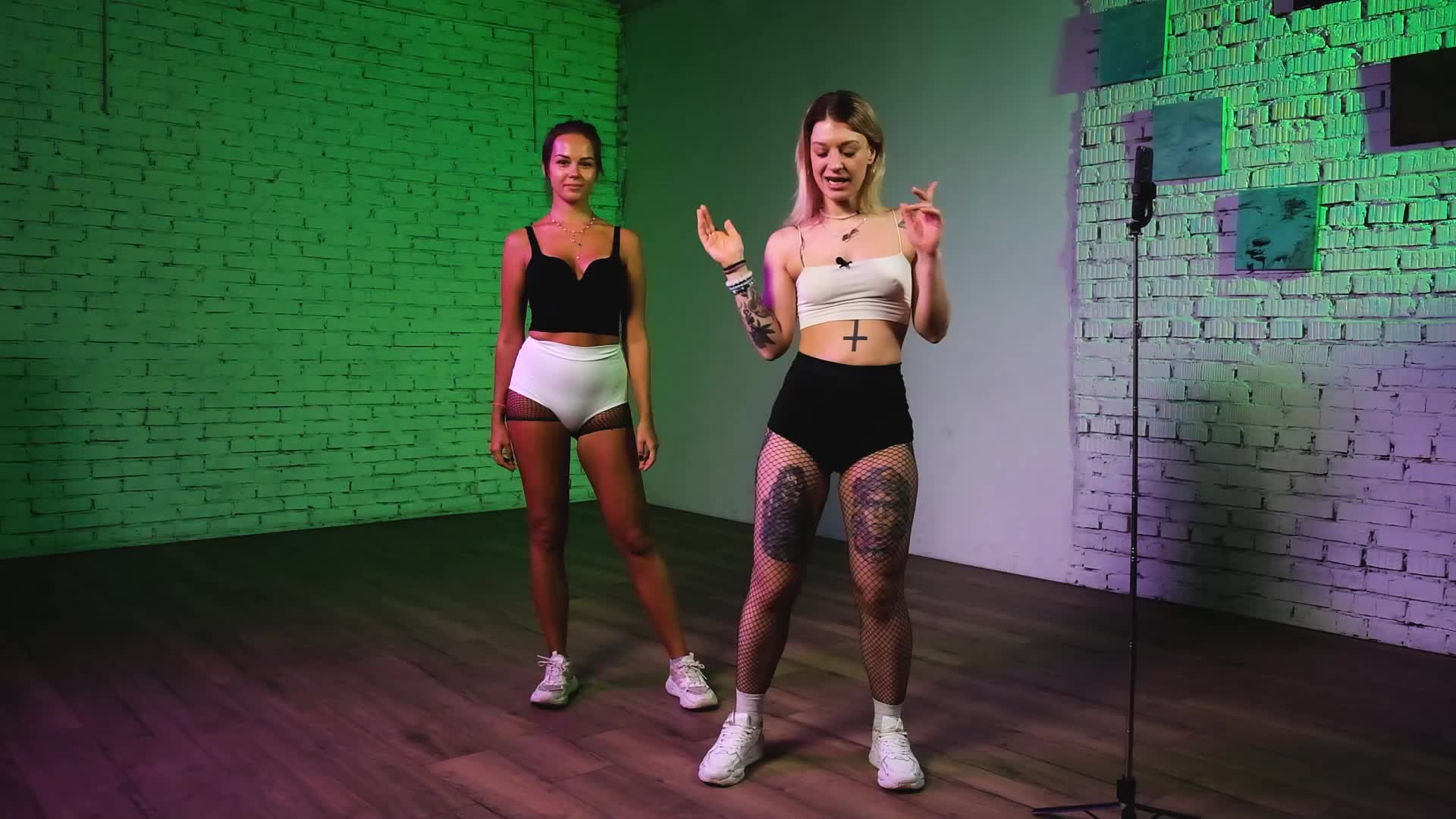 1. Сила в бедрах 