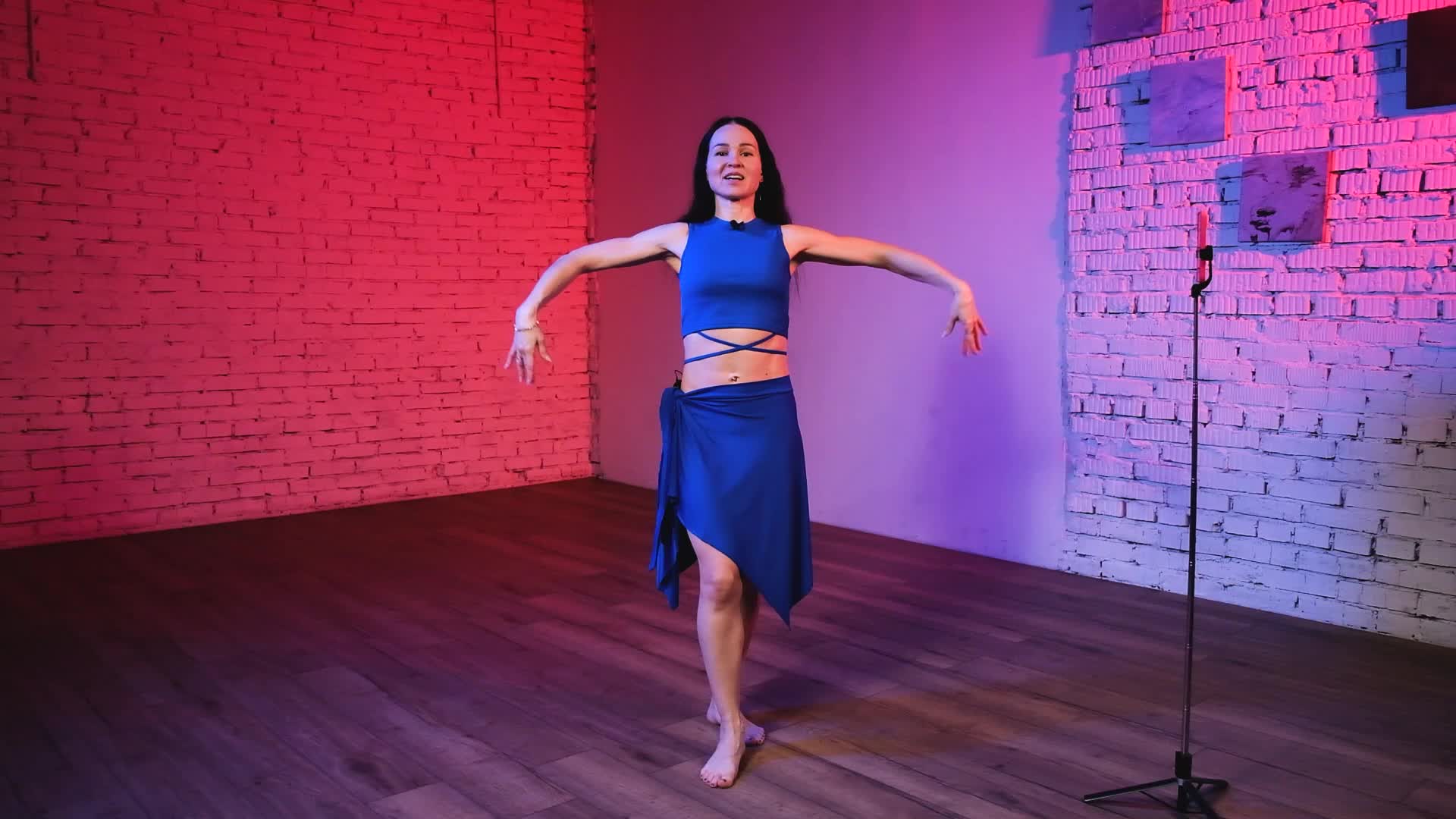 1. Первые волны