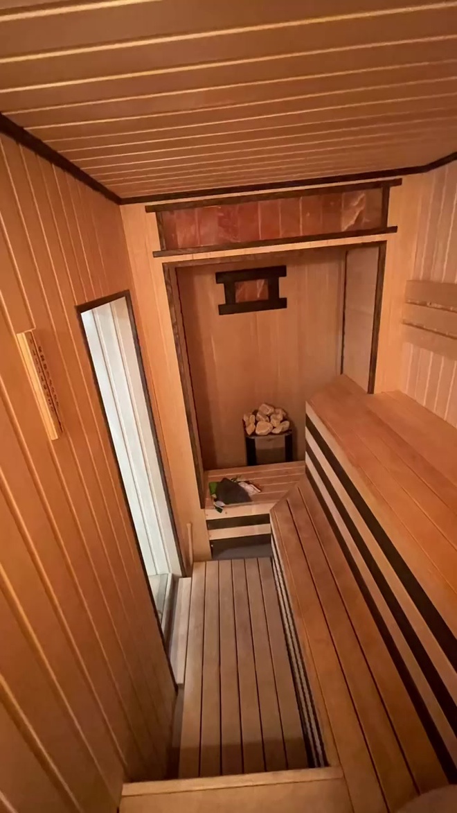 2-комн. апарт., 138 м², 2/2 этаж