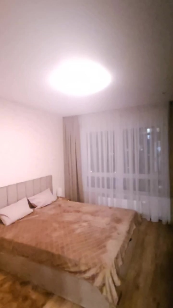 2-комн., 42 м², 15/32 этаж