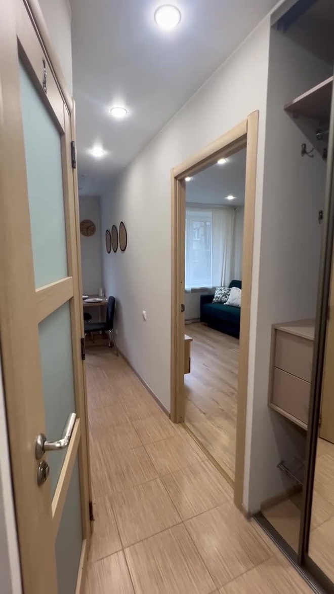 2-комн., 43 м², 1/4 этаж